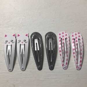 Urban Outfitters Hair Clips 💞💞